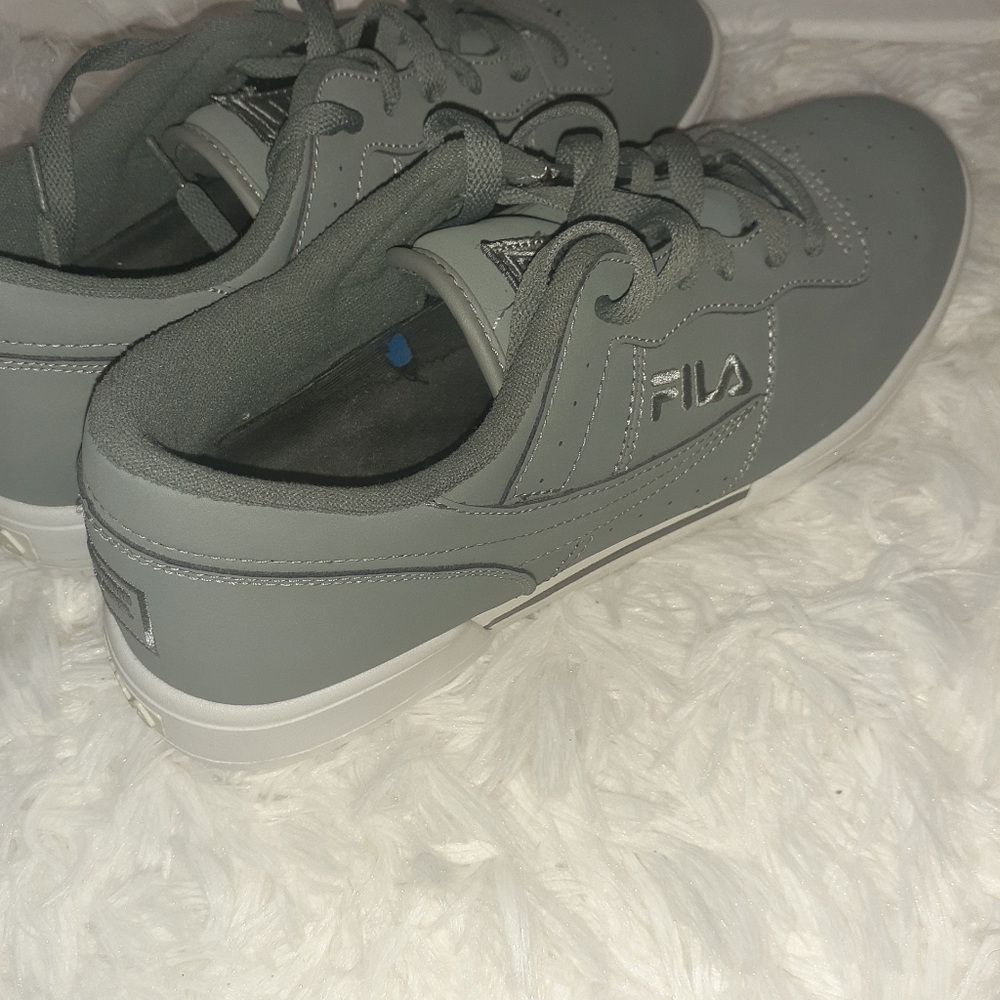 MENS Fila CLASSIC Low Top GRAY White Leather SZ 11 - Picture 5 of 8